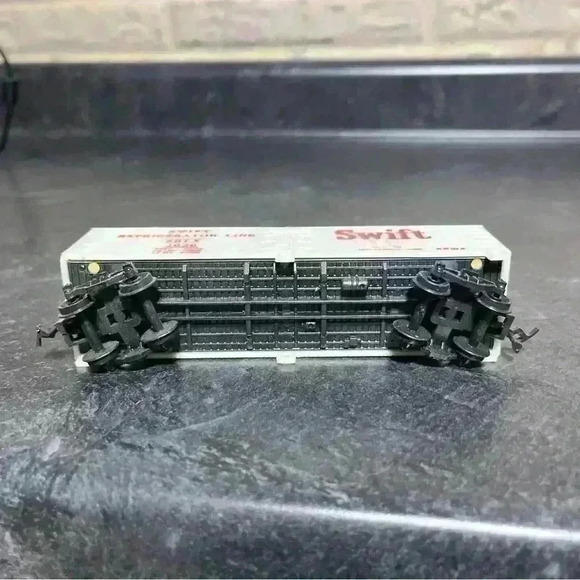 Life Like HO 41' Swift Refrigerator Line 1020 Reefer - Picture 4 of 6